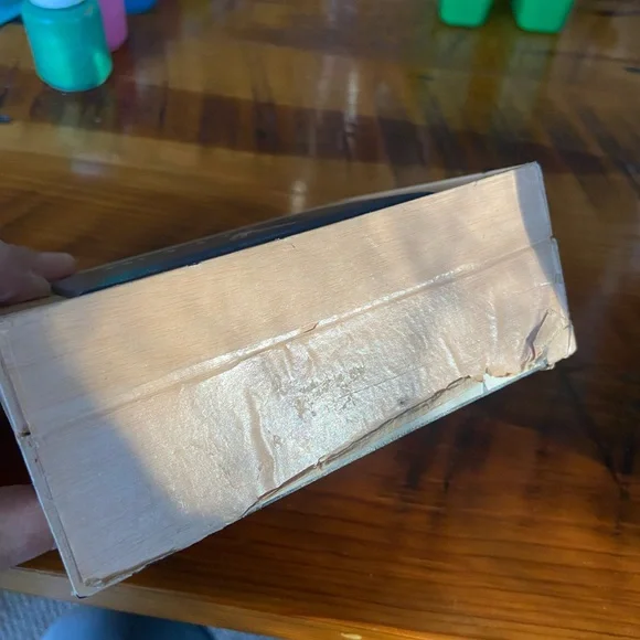 Vintage Vellaccio Watch Set His/Hers New With Box $199 Retail - Picture 12 of 13